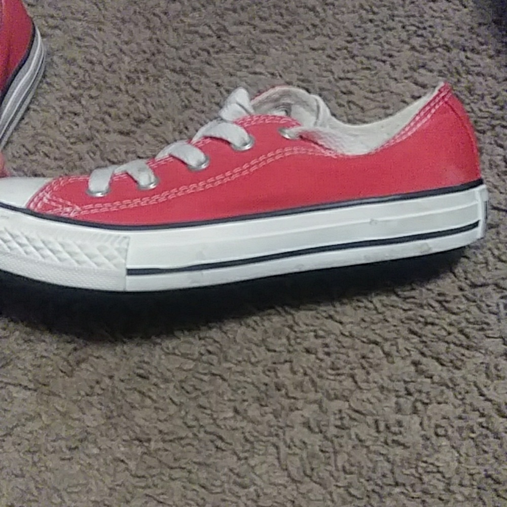 Red converse
